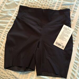 Size 6 Lululemon Black Shorts